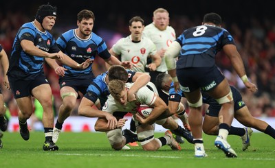 151125 - Wales v Japan, Quilter Nations Series - Taine Plumtree of Wales goes for the line