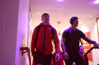 151125 - Wales v Japan - Quilter Nations Series - Alex Mann of Wales arrives at the stadium