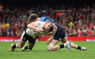 151125 - Wales v Japan - Quilter Nations Series - Nick Tompkins of Wales scores a try