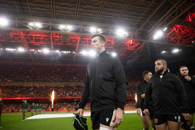 151125 - Wales v Japan - Quilter Nations Series - Adam Beard of Wales 