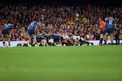 151125 - Wales v Japan - Quilter Nations Series - Scrum