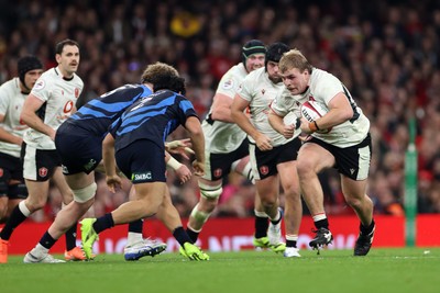 151125 - Wales v Japan - Quilter Nations Series - Archie Griffin of Wales 