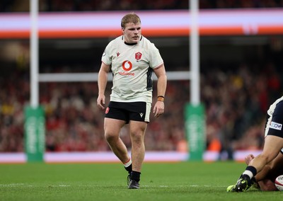 151125 - Wales v Japan - Quilter Nations Series - Archie Griffin of Wales 
