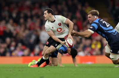 151125 - Wales v Japan - Quilter Nations Series - Tomos Williams of Wales 