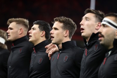 151125 - Wales v Japan - Quilter Nations Series - Kieran Hardy of Wales sings the anthem