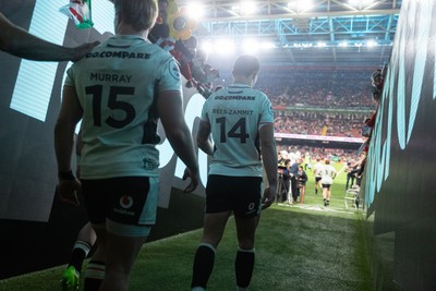 151125 - Wales v Japan - Quilter Nations Series - Louis Rees-Zammit of Wales 