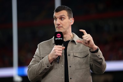 151125 - Wales v Japan - Quilter Nations Series - Sam Warburton working for TNT Sports