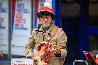 151125 - Wales v Japan - Quilter Nations Series - Boycezone playing outside the stadium