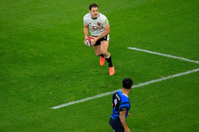 151125 - Wales v Japan - Quilter Nations Series - Tomos Williams of Wales