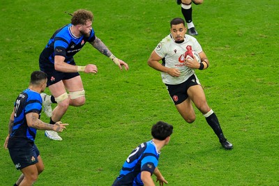 151125 - Wales v Japan - Quilter Nations Series - Ben Thomas of Wales