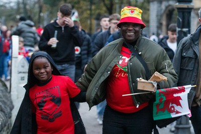 151125 - Wales v Japan - Quilter Nations Series - Wales fans outside the stadium before the match