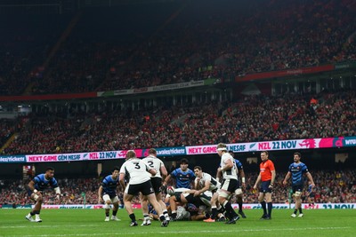 151125 - Wales v Japan - Quilter Nations Series - Tomos Williams of Wales gets the ball away from a scrum