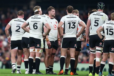151125 - Wales v Japan - Quilter Nations Series - Seungsin Lee of Japan kicks at goal