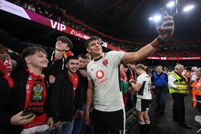 151125 - Wales v Japan - Quilter Nations Series - Dafydd Jenkins of Wales with fans at full time