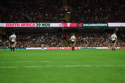 151125 - Wales v Japan - Quilter Nations Series - Max Llewellyn of Wales, Ben Thomas of Wales and Olly Cracknell of Wales