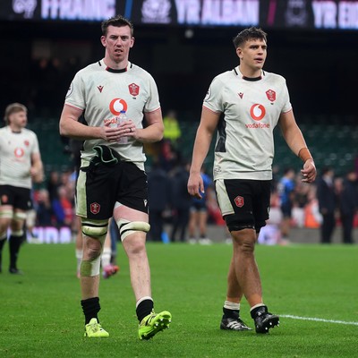 151125 - Wales v Japan - Quilter Nations Series - Adam Beard of Wales and Dafydd Jenkins of Wales at full time