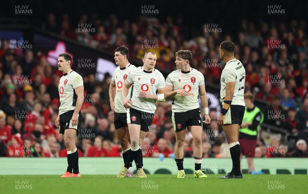 151125 - Wales v Japan, Quilter Nations Series - Left to right, Tomos Williams, Louis Rees-Zammit, Nick Tompkins, Dan Edwards and Ben Thomas of Wales