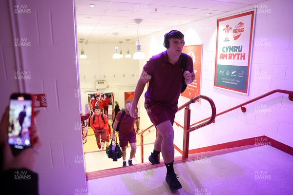 151125 - Wales v Japan - Quilter Nations Series - Dafydd Jenkins of Wales arrives at the stadium