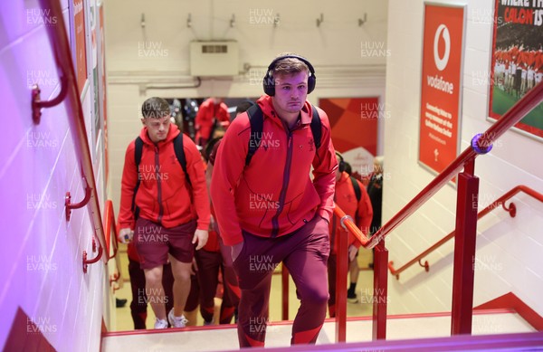 151125 - Wales v Japan - Quilter Nations Series - Taine Plumtree of Wales arrives at the stadium