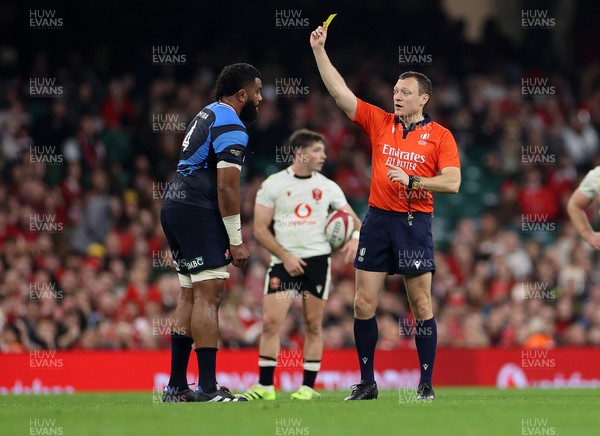 151125 - Wales v Japan - Quilter Nations Series - Epineri Uluiviti of Japan is given a yellow card by referee Matthew Carley