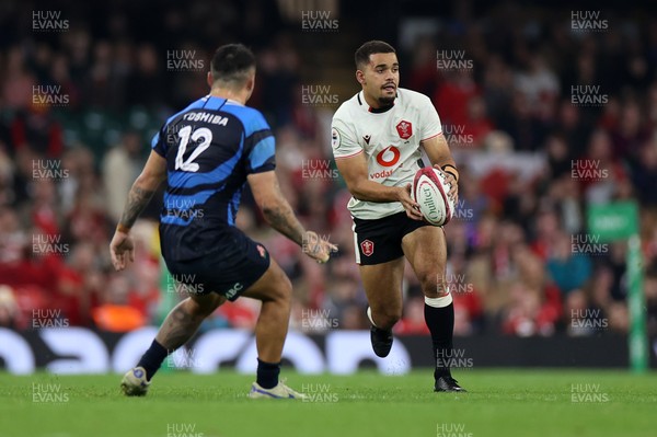 151125 - Wales v Japan - Quilter Nations Series - Ben Thomas of Wales 