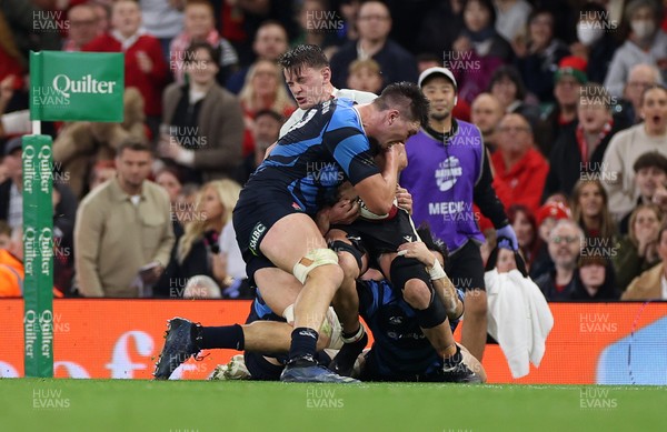 151125 - Wales v Japan - Quilter Nations Series - Harry Hockings of Japan is given a yellow card for this tackle on Alex Mann of Wales 