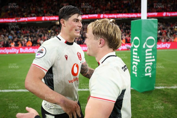 151125 - Wales v Japan - Quilter Nations Series - Louis Rees-Zammit and Blair Murray of Wales at full time