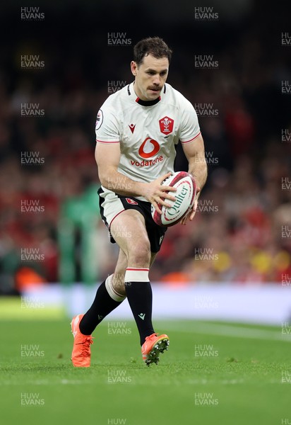 151125 - Wales v Japan - Quilter Nations Series - Tomos Williams of Wales 