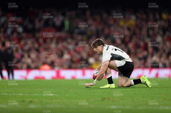 151125 - Wales v Japan - Quilter Nations Series - Dan Edwards of Wales 