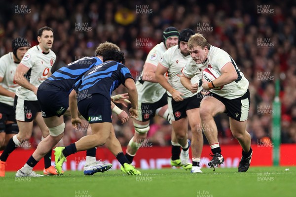 151125 - Wales v Japan - Quilter Nations Series - Archie Griffin of Wales 