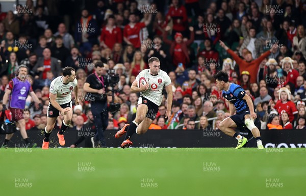 151125 - Wales v Japan - Quilter Nations Series - Max Llewellyn of Wales 