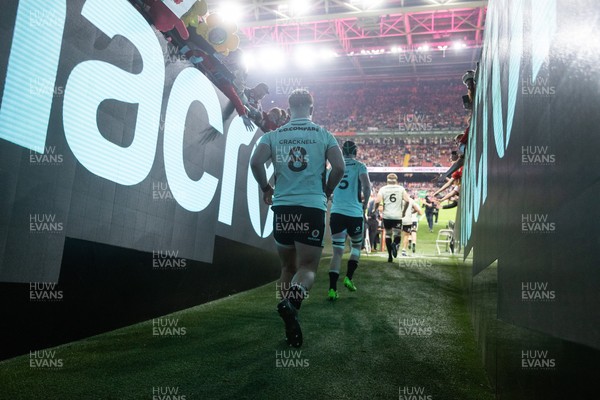 151125 - Wales v Japan - Quilter Nations Series - Olly Cracknell of Wales 