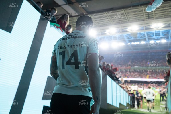 151125 - Wales v Japan - Quilter Nations Series - Louis Rees-Zammit of Wales 