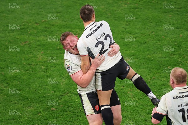 151125 - Wales v Japan - Quilter Nations Series - Jarrod Evans of Wales celebrates winning the game for Wales