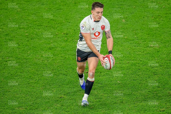 151125 - Wales v Japan - Quilter Nations Series - Josh Adams of Wales