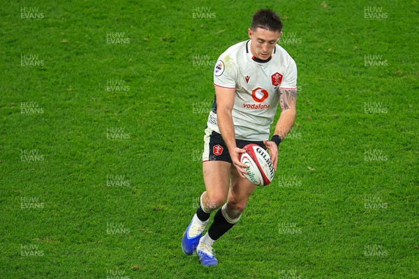 151125 - Wales v Japan - Quilter Nations Series - Josh Adams of Wales