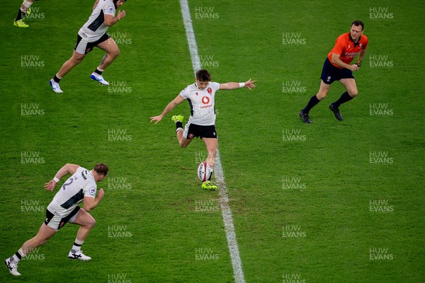 151125 - Wales v Japan - Quilter Nations Series - Dan Edwards of Wales