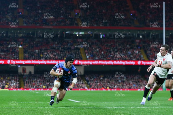 151125 - Wales v Japan - Quilter Nations Series - Kippei Ishida of Japan goes over for a try