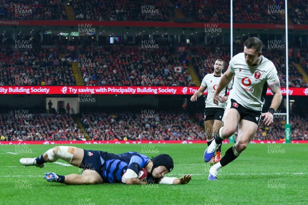 151125 - Wales v Japan - Quilter Nations Series - Kippei Ishida of Japan goes over for a try