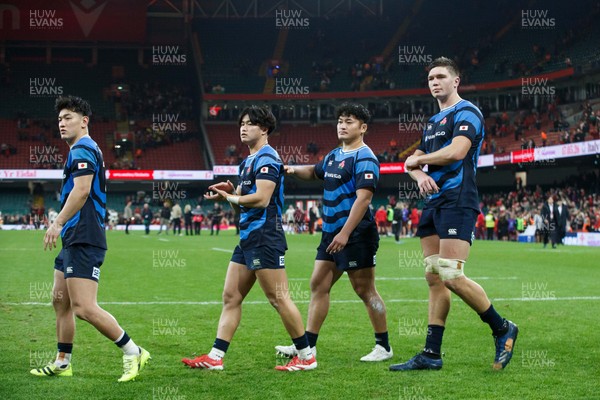 151125 - Wales v Japan - Quilter Nations Series - Faulua Makisi, Seungsin Lee, Kazuma Ueda and Harry Hockings of Japan at the end of the match