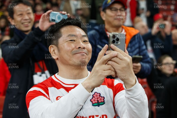 151125 - Wales v Japan - Quilter Nations Series - Japan fans before the match