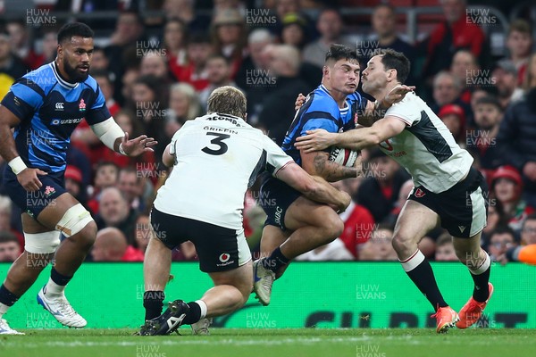 151125 - Wales v Japan - Quilter Nations Series - Charlie Lawrence of Japan is tackled by Archie Griffin and Tomos Williams of Wales