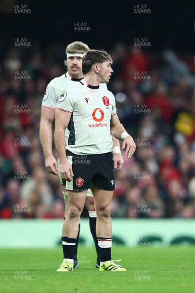 151125 - Wales v Japan - Quilter Nations Series - Aaron Wainwright and Dan Edwards of Wales