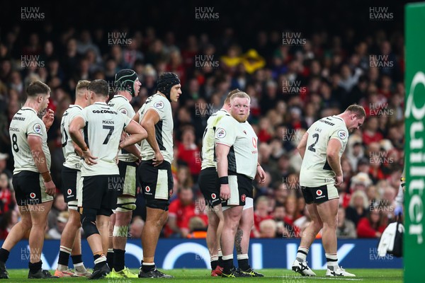 151125 - Wales v Japan - Quilter Nations Series - Wales forwards