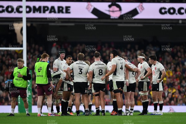 151125 - Wales v Japan - Quilter Nations Series - Wales huddle