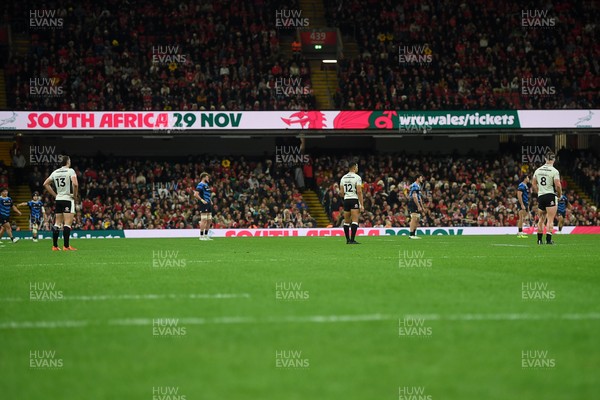 151125 - Wales v Japan - Quilter Nations Series - Max Llewellyn of Wales, Ben Thomas of Wales and Olly Cracknell of Wales
