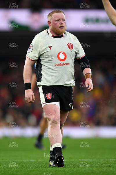 151125 - Wales v Japan - Quilter Nations Series - Keiron Assiratti of Wales