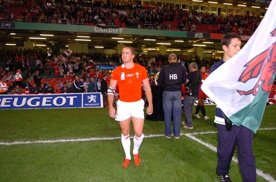 20.09.07 - Wales v Japan - Rugby World Cup 2007 - Wales' Shane Williams leads the teams out as he wins his 50th cap 