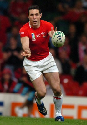 20.09.07 - Wales v Japan - Rugby World Cup 2007 - Wales' Stephen Jones 