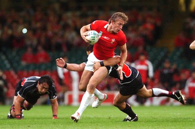 20.09.07 - Wales v Japan RWC 2007 Wales' Jamie Robinson tries to get through 
